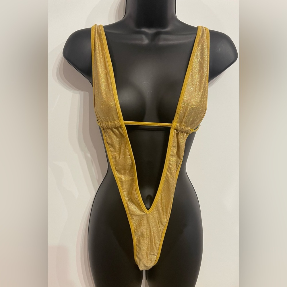 GOLD SLINGSHOT DANCER OUTFIT